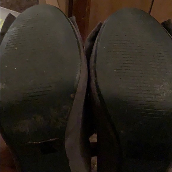 Pumps - Picture 3 of 3